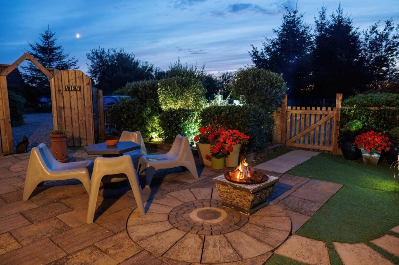 Lincoln Holiday Retreat View With Private Hot Tub 외부 사진